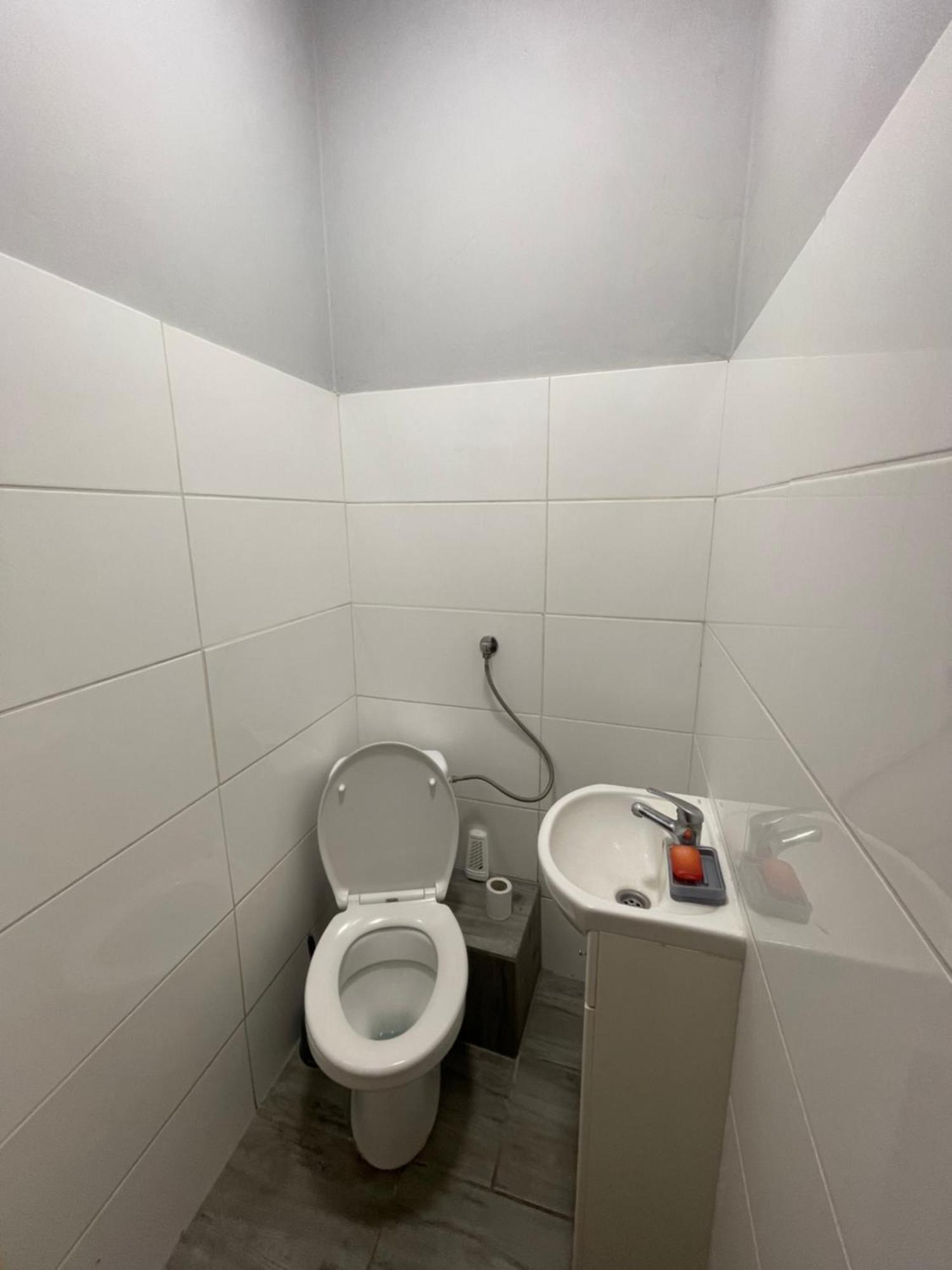 Hostel Dom U Dorogi Ozarow Mazowiecki Zewnętrze zdjęcie